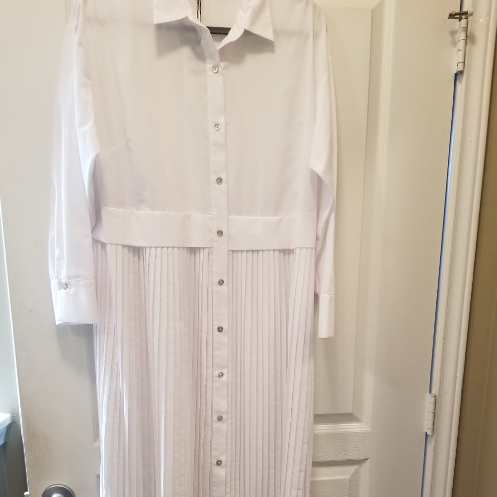 Zars Long White Pleated Dress US Sz Medium